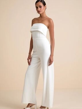 NWT LULU'S SUPERCUTE JUMPSUIT